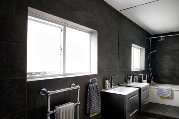 House of Sylphina interior design, Stoke Newington. Monochrome bathroom.