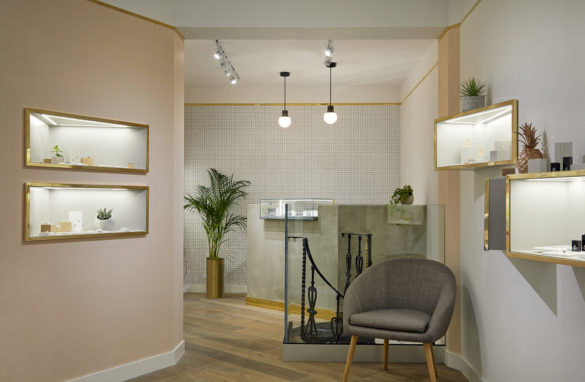 House of Sylphina commercial interior design for Astrid and Miyu flagship, London. Contemporary millennial pink showroom with gold trim.